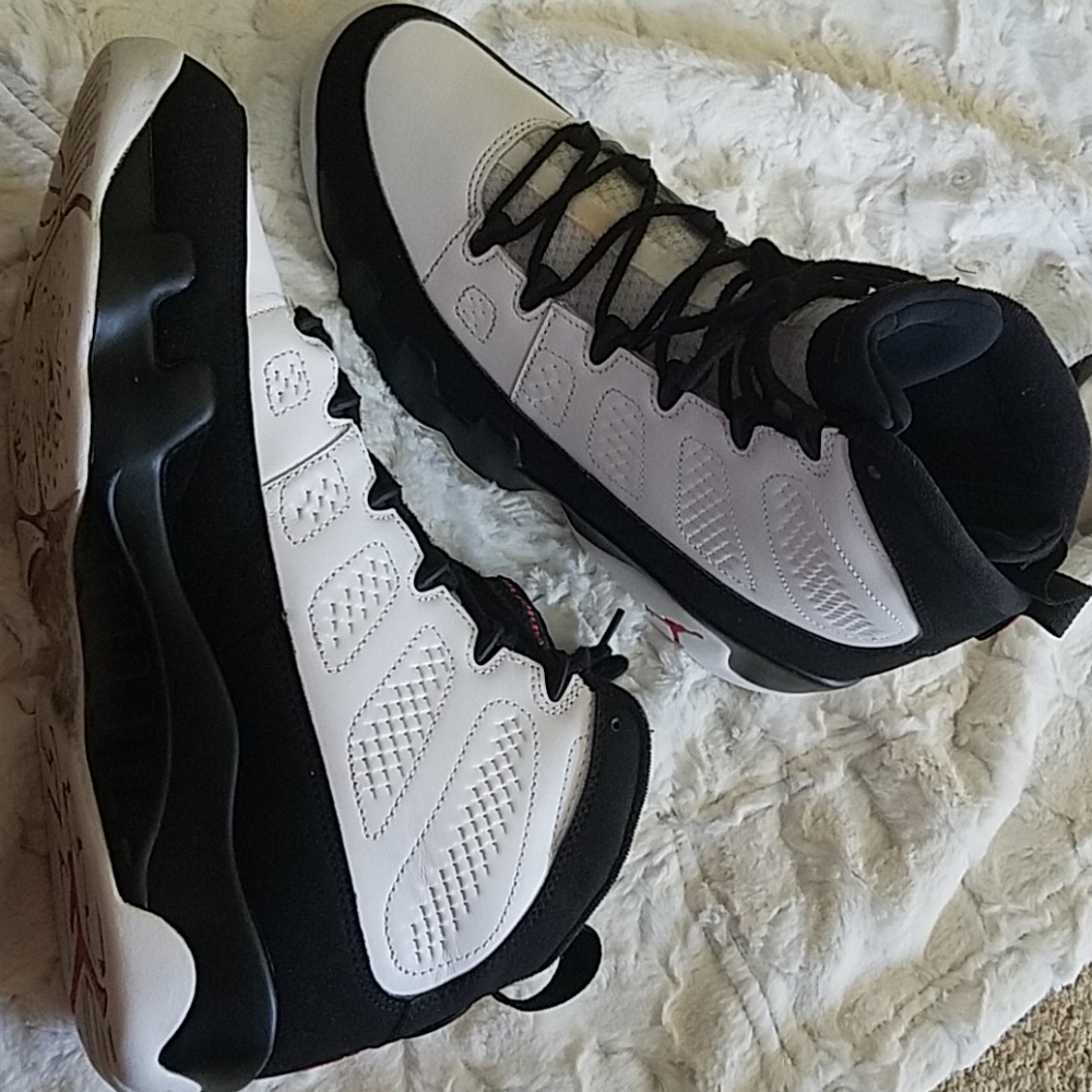 Air Jordan 9 RETRO